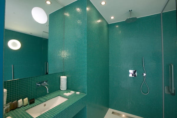 تصویر 1 از کاشی حمام سبز یشمی با جلوه مات و براق