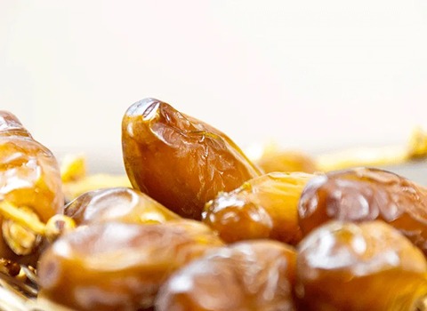 تصویر 3 از قیمت خرید رطب عسلی کبکاب + قیمت ویژه