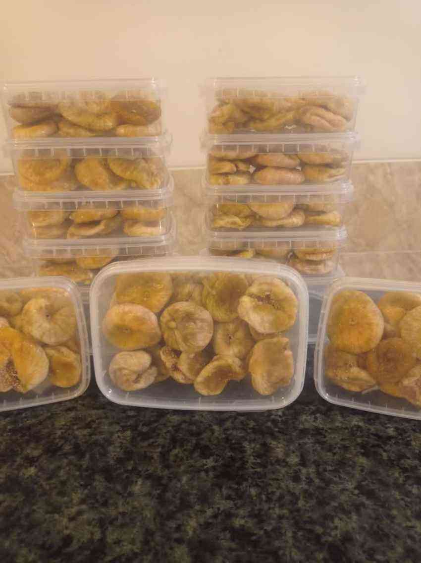 تصویر 2 از خرید و فروش عمده انجیر خشک آرادی استهبان سورت صادراتی و تأمین مستقیم