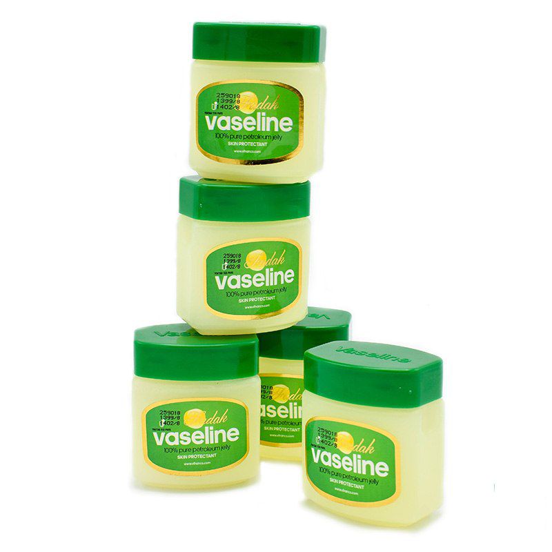 تصویر 2 از وازلین عطری ترکیبی لطیف و خوش‌ عطر برای خشکی پوست