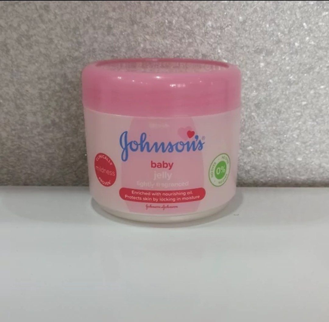 تصویر 4 از وازلین جانسون مراقب پوست کودک بدون بو