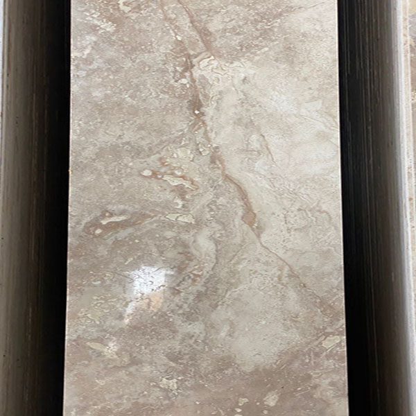 تصویر 1 از سنگ مرمریت اسپایدر مشکی با کنتراست رنگی خیره کننده