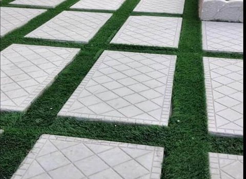 موزاییک پلیمری با چمن مصنوعی با جلوه طبیعی و شیک