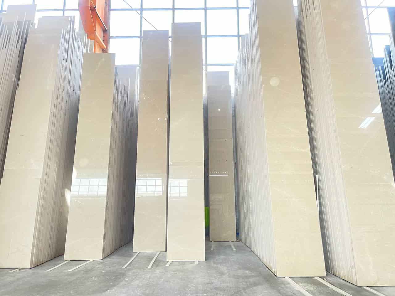 تصویر 4 از سنگ مرمریت هریس برای راه‌ پله و فضا های پر تردد با مقاومت بالا