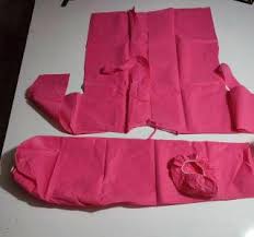 تصویر 1 از گان صورتی مخصوص مراقبت و محافظت با لایه مقاوم