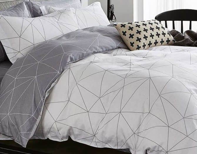 تصویر 2 از روتختی طرح هندسی با دوخت منظم و دقیق