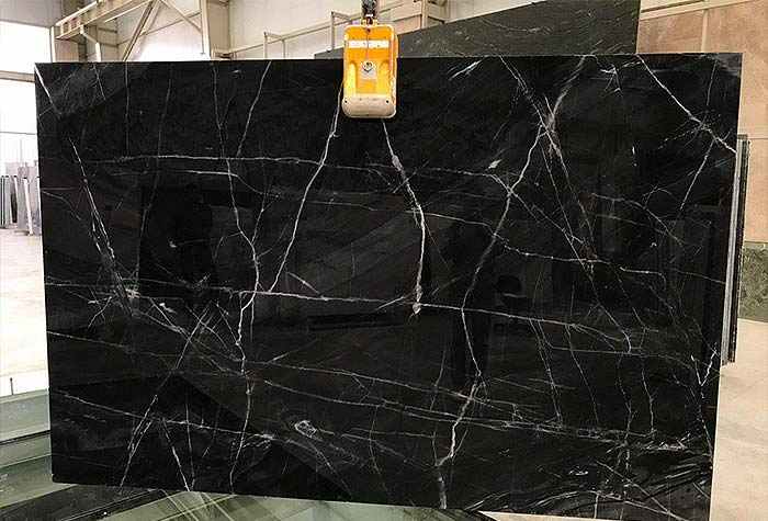 تصویر 2 از سنگ مرمریت مشکی دهبید مناسب پوشش پشت کانتر و میز های کوچک