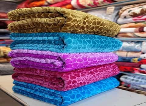 تصویر 4 از پتو روشا قلبی با طرح قلبی ساده و ظریف