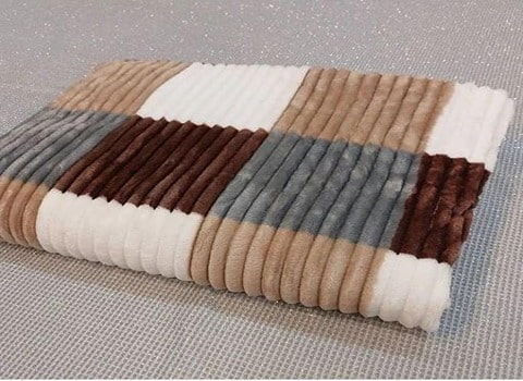 تصویر 1 از پتو مسافرتی چهار خونه سبک و قابل حمل با الیاف سازگار با پوست