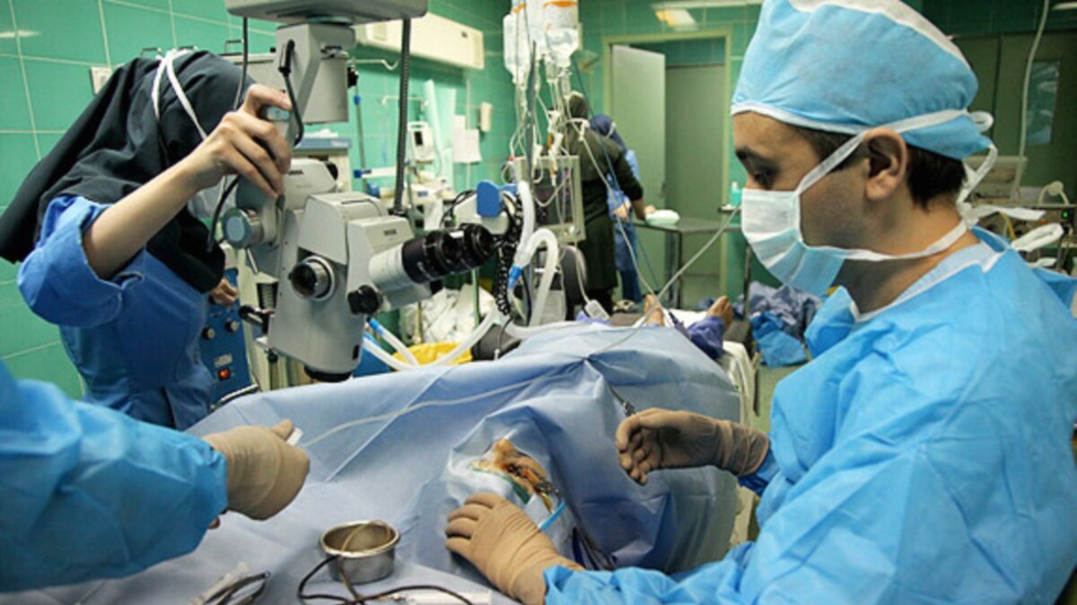 تصویر 3 از ست گان جراح با استاندارد تخصصی و بالینی دقیق