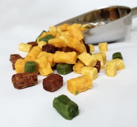 تصویر 4 از مخلوط میوه خشک حبه ای با برش یکنواخت