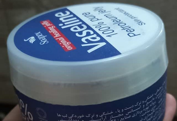 وازلین سوپکس بافت شفاف و روان ویژه مراقبت از پوست