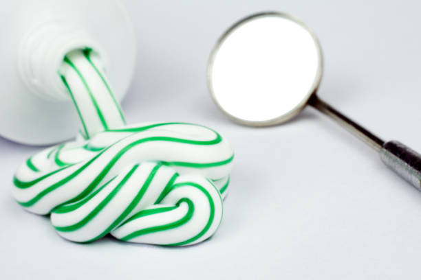 فروش خمیر دندان