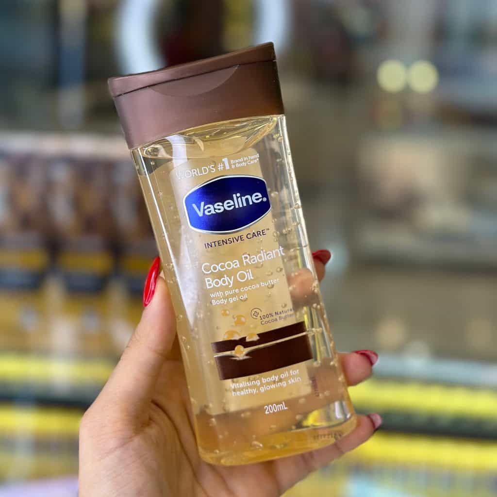 تصویر 2 از وازلین اصل با بافت طبیعی ویژه حفظ سلامت پوست