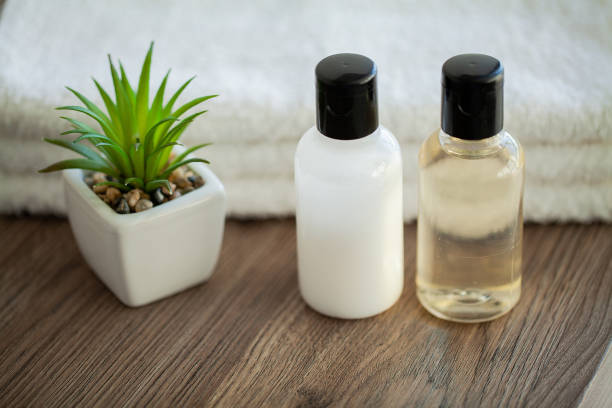 تصویر 4 از شامپو هتلی کوچک در بطری پلاستیکی شفاف مناسب پک های بهداشتی