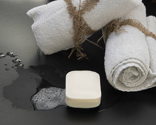 تصویر 4 از صابون هتلی آتنا سفید بدون عطر تند مناسب استفاده مکرر