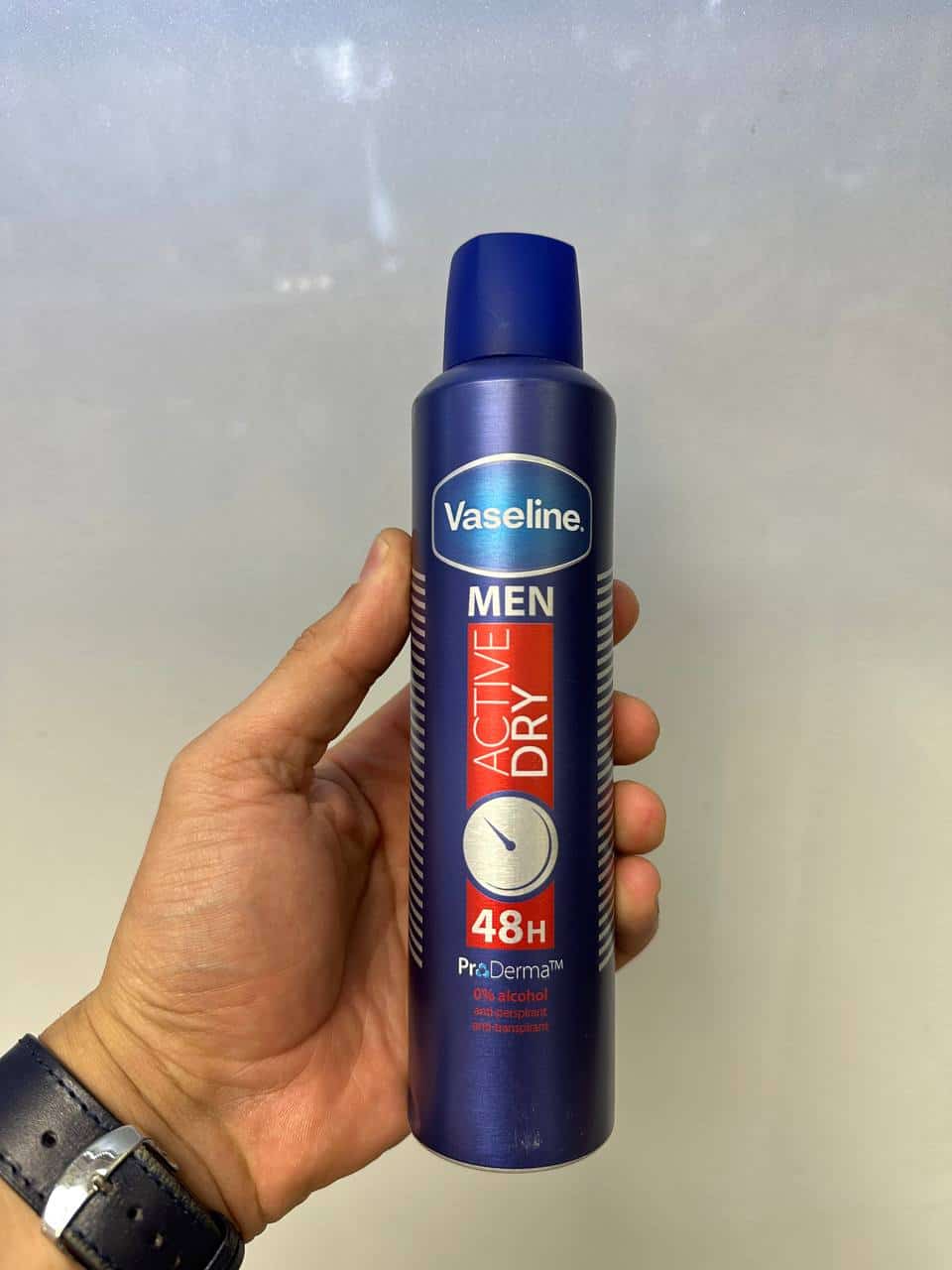 وازلین مردانه تغذیه‌ کننده  پوست با اثر فوری