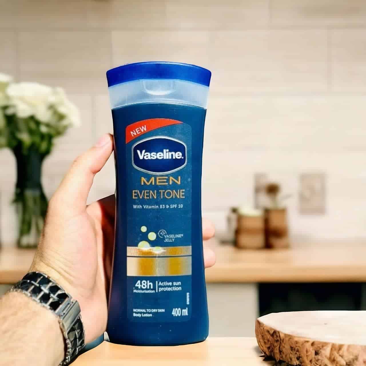 تصویر 1 از وازلین مردانه تغذیه‌ کننده  پوست با اثر فوری