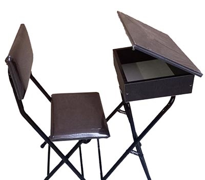 تصویر 2 از صندلی مسافرتی نماز طراحی شده با تکیه‌ گاه مناسب