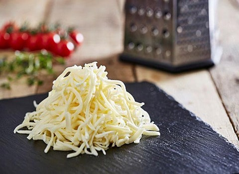 تصویر 4 از پنیر پیتزا سالم کاله با ذوب عالی و کش مناسب