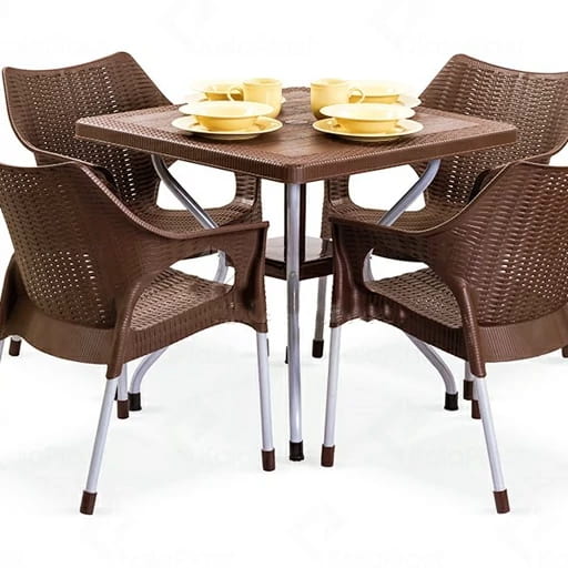 تصویر 4 از صندلی پلاستیکی چهار نفره با طراحی ساده و کاربردی