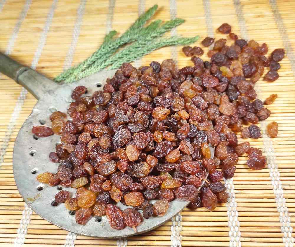 تصویر 1 از کشمش پلویی ارگانیک مناسب استفاده روزمره