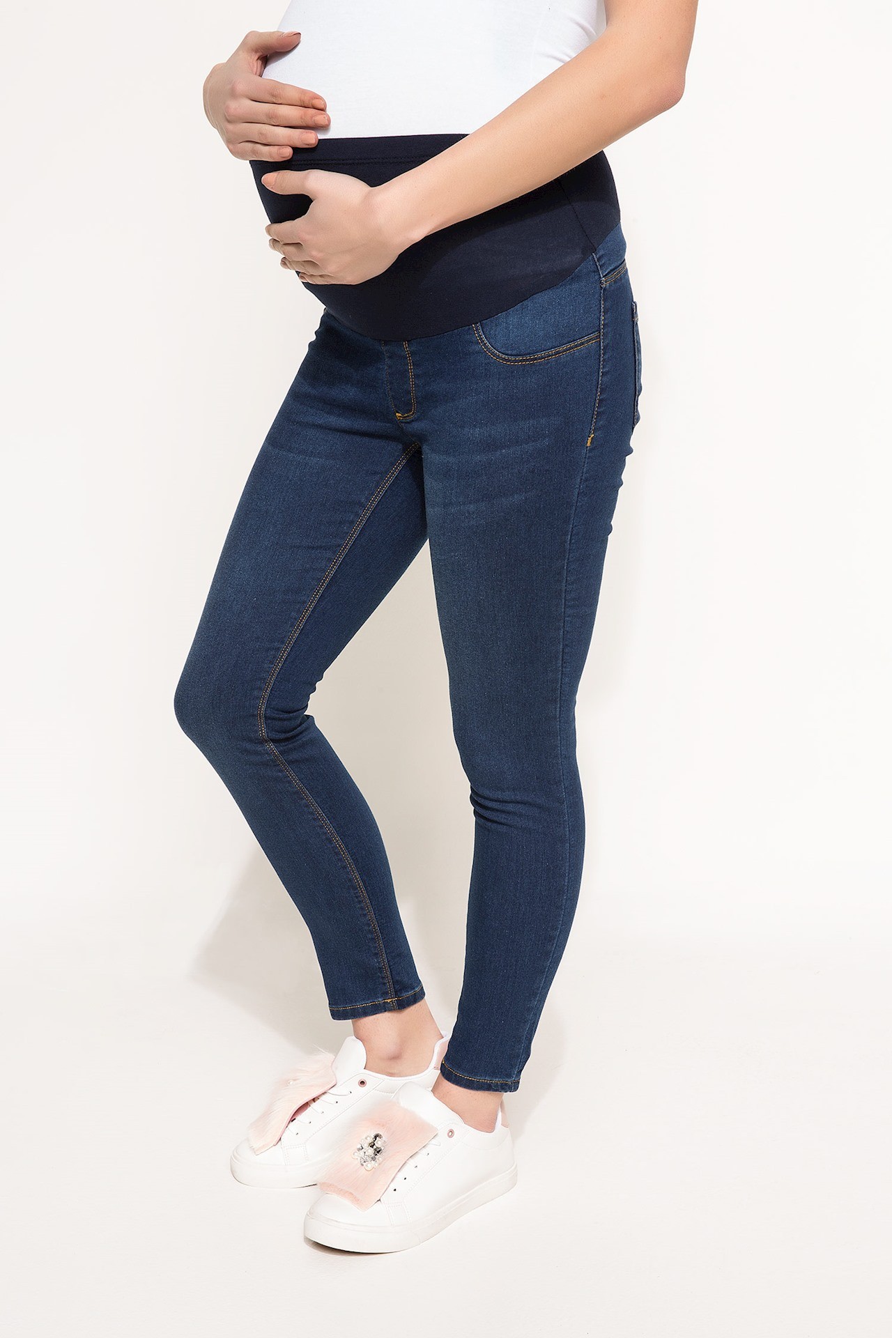 تصویر 4 از شلوار جین حاملگی بدون زاپ با پارچه کشی راحت