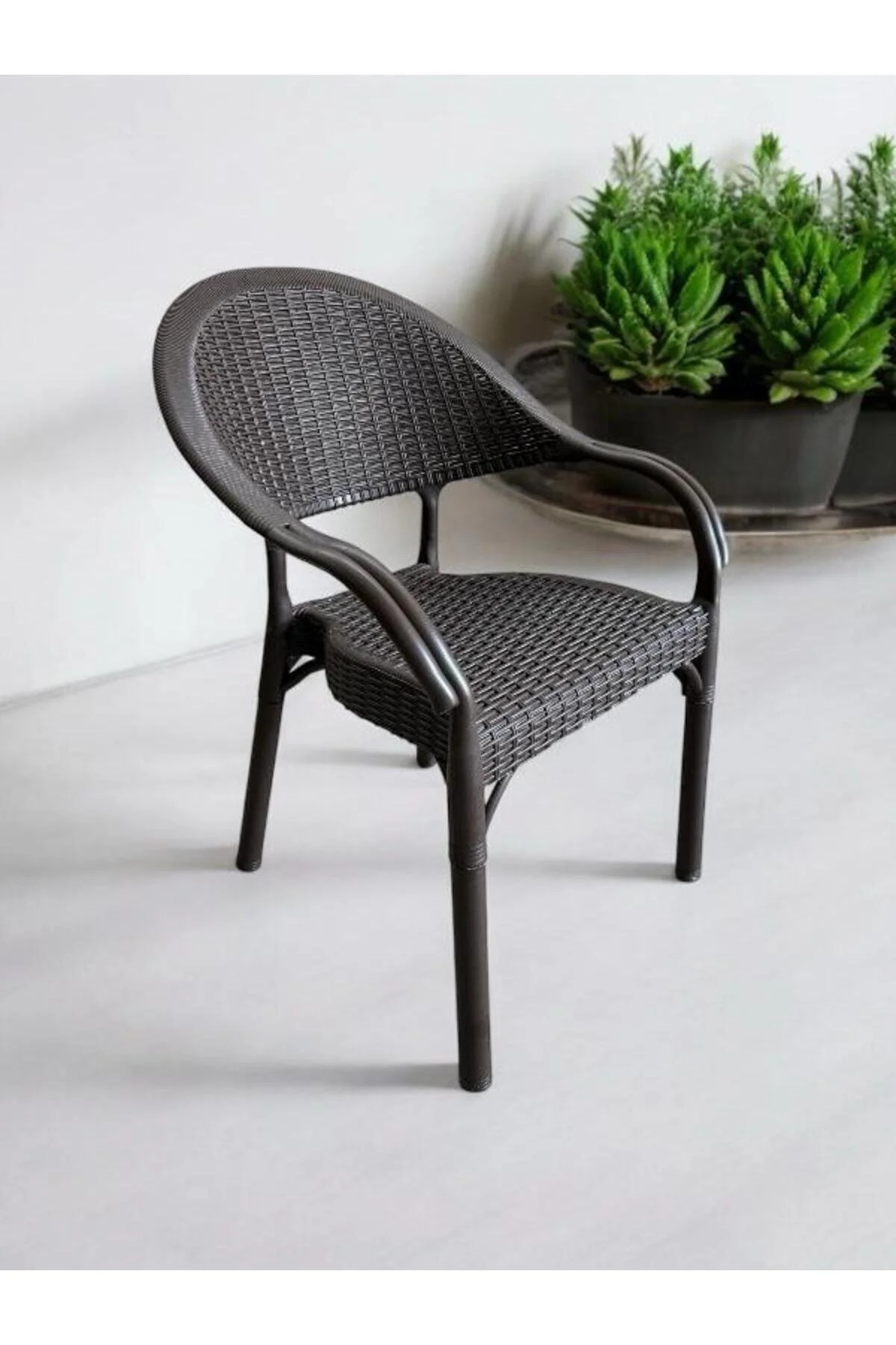 تصویر 1 از صندلی پلاستیکی خاص انتخابی متفاوت و خاص‌ پسند