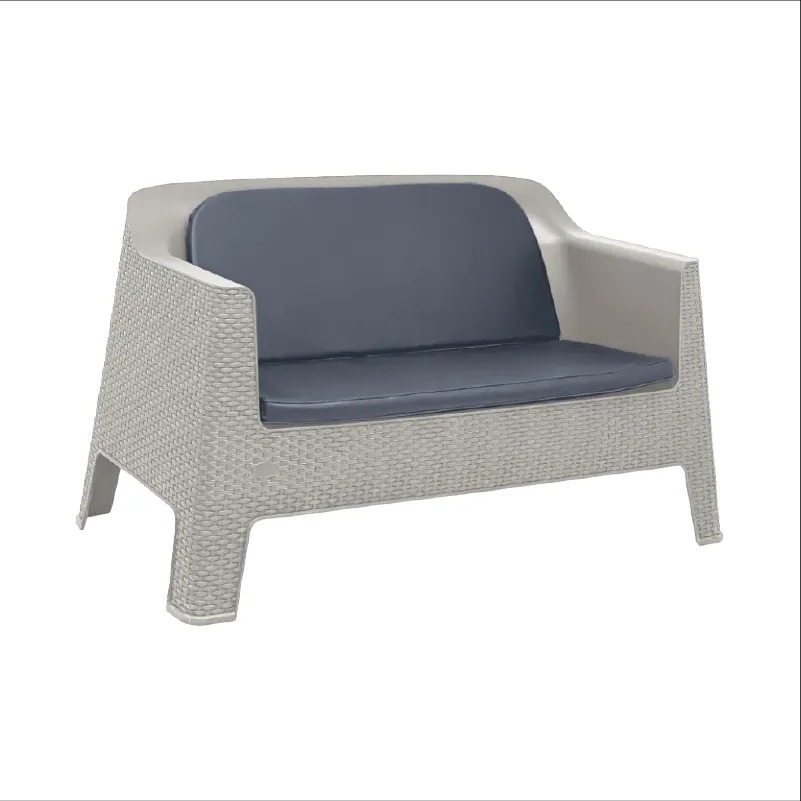 تصویر 2 از صندلی پلاستیکی مبلی مناسب استفاده طولانی‌ مدت