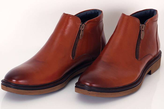 تصویر 2 از کفش مردانه ساق بلند طراح کاربردی و وزن متعادل