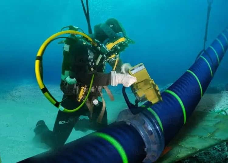 تصویر 1 از کابل فیبر نوری زیر دریا با عایق مقاوم در برابر فشار آب