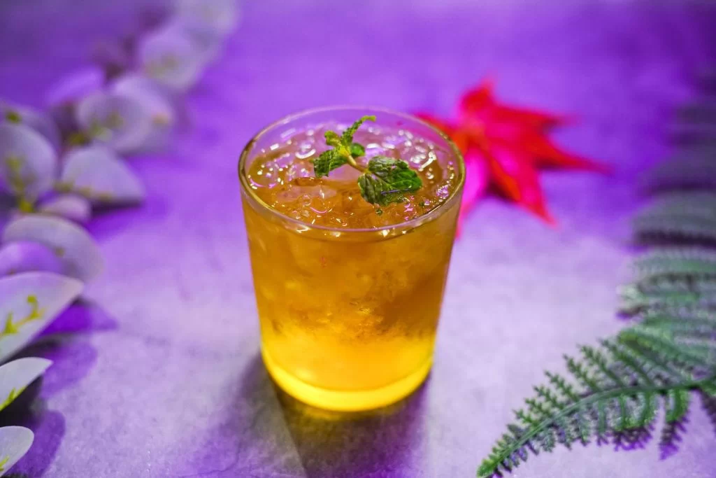 تصویر 4 از شربت زعفران کاشان خوش طعم مناسب هتل ها سفره خانه ها و کافه های سنتی