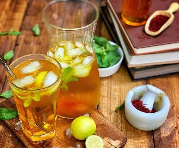 شربت زعفران شکرستان با میزان شیرینی متعادل و طعم دلنشین