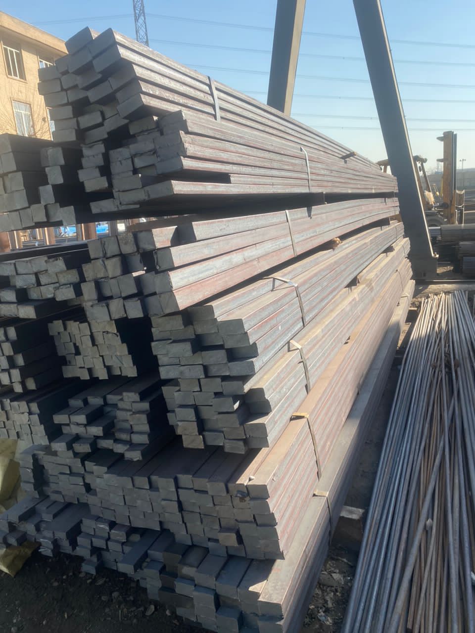 تصویر 3 از انواع میلگرد چهار پهلو با کیفیت بالا