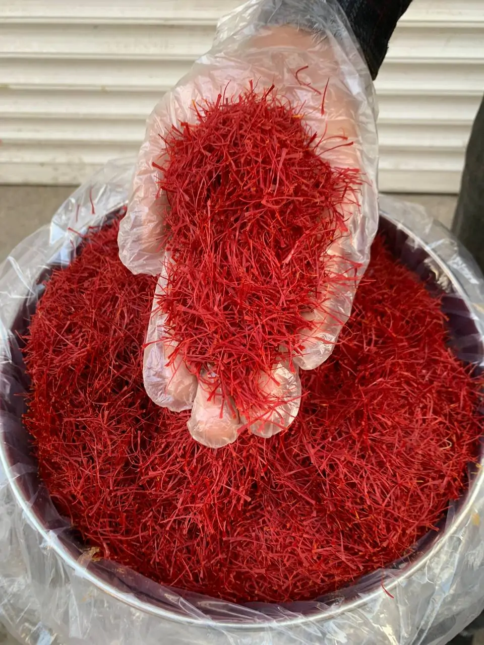 تصویر 4 از خرید زعفران اتویی سرفصلی قلم دار قائنات + قیمت باورنکردنی