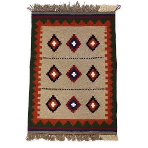 تصویر 4 از گلیم دستبافت سنتی با رنگ‌ های طبیعی و طرح‌ های اصیل