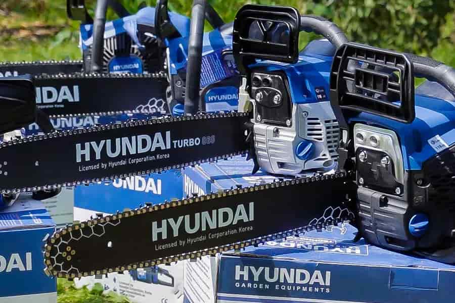 تصویر 3 از اره برقی هیوندای توربو 650 با کیفیت عالی