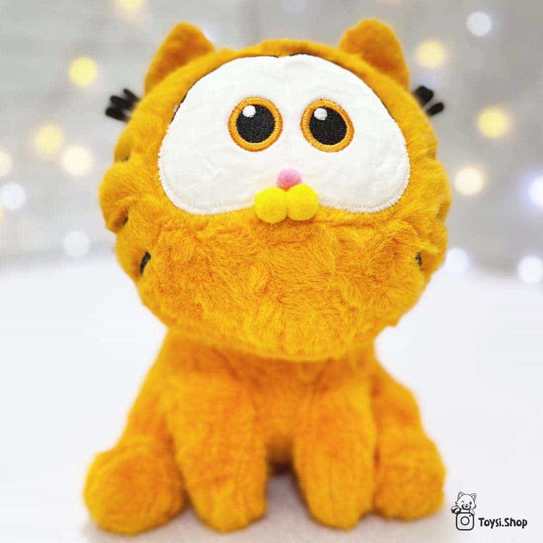 تصویر 1 از عروسک گارفیلد فانتزی با چشم‌ های جذاب