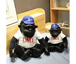 تصویر 2 از عروسک گوریل با طراحی واقع‌ گرایانه