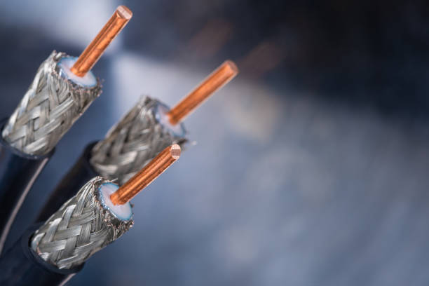 تصویر 4 از کابل کواکسیال دو فویل مناسب کاهش نویز در انتقال سیگنال‌ فرکانس بالا