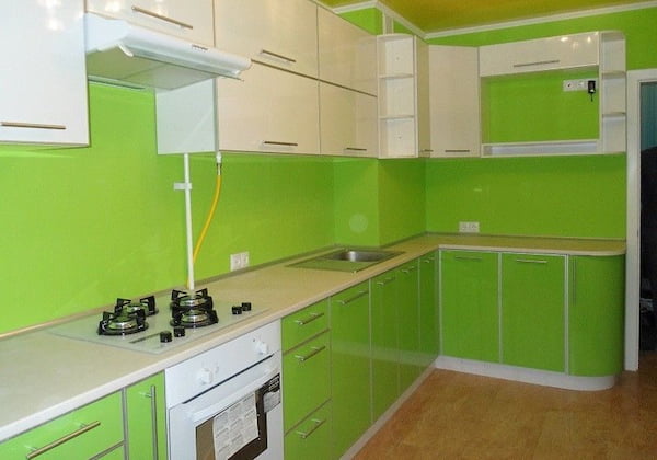 تصویر 4 از سرامیک آشپزخانه سبز مناسب فضا های کوچک و کم نور