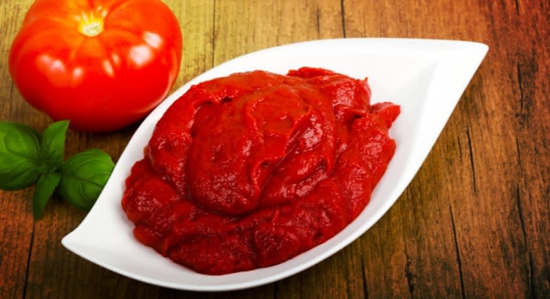 تصویر 4 از رب گوجه فرنگی چی چی لاس با رنگ دهی مطلوب در غذا