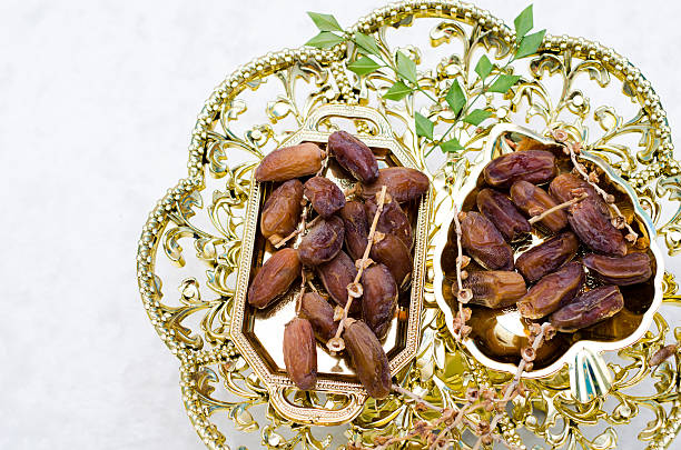 تصویر 1 از خرما پیارم زاهدی سرشار از فیبر و آهن