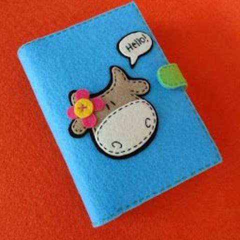 تصویر 2 از کیف گوشی نمدی زنانه با طراحی شیک و دسترسی آسان به موبایل