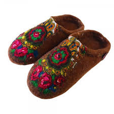 پاپوش نمدی دخترانه ویژه استفاده خانگی و محیط مدرسه