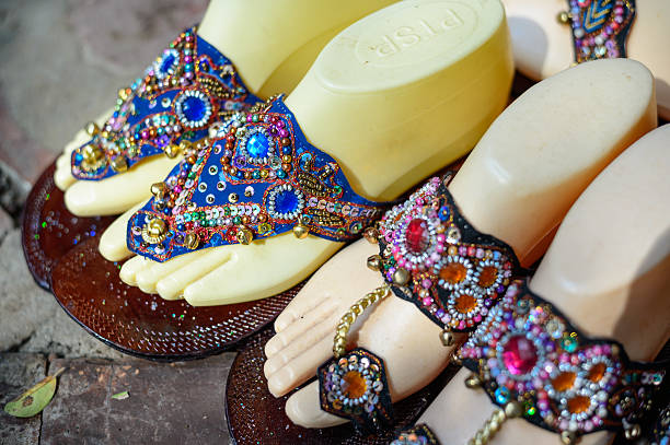 تصویر 5 از صندل هندی با فرم باز و وزن کنترل شده مناسب استفاده مداوم