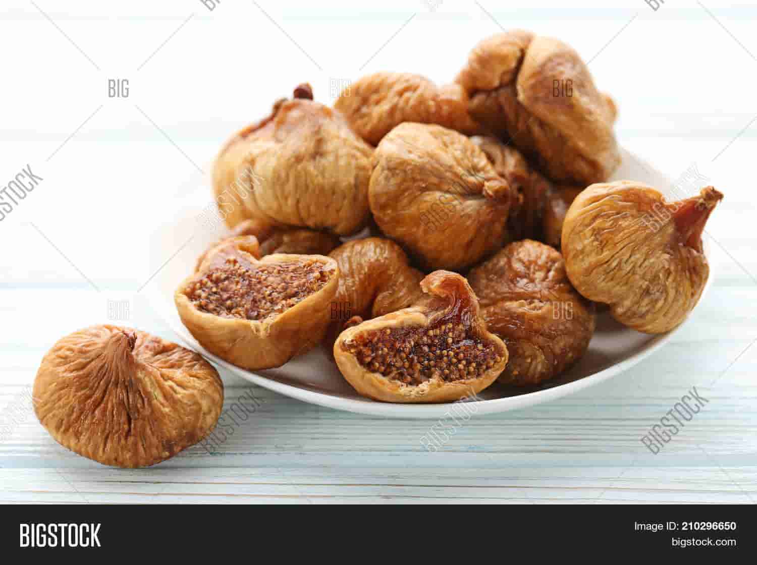 تصویر 3 از انجیر خشک ساوه سایز بزرگ  و با کمترین میزان رطوبت و ماندگاری بالا