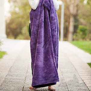 تصویر 1 از پتو حوله ای با پارچه‌ ای نرم و راحتی ویژه