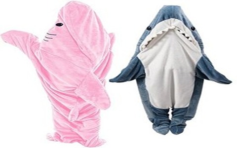 تصویر 1 از پتو کوسه ای طراحی جذاب برای کودکان و بزرگسالان