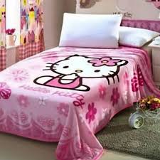 تصویر 1 از پتو هلو کیتی مخمل‌ نما با سطح ابریشمی